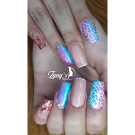 MAQUILLAJE DE UÑAS