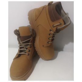 Bota en cuero oro